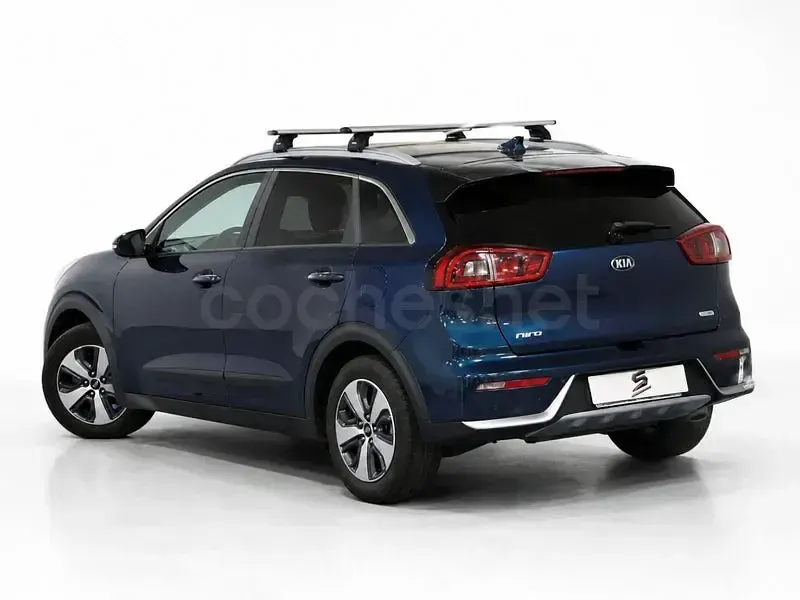 Usado Kia Niro 141 CV (103 kW) 2016 Azul SUV