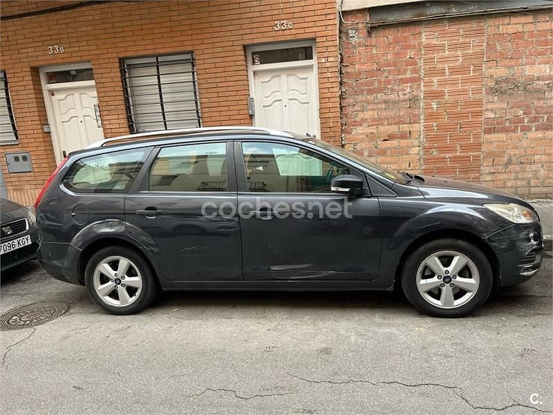Brugt Ford Focus Trend 115 HK (84 kW) 2008 Grå Stationcar