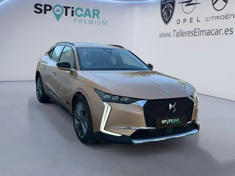 Usado DS Automobiles DS4 Crossback Trocadero 130 CV (95 kW) 2022 Amarillo SUV