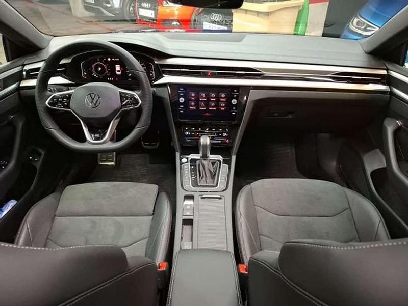 Usado VW Arteon R-line 218 CV (160 kW) 2025 Azul Familiar