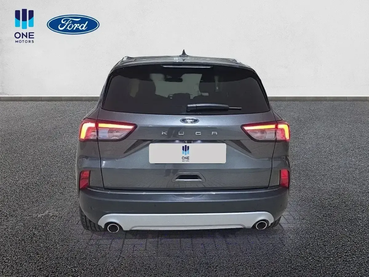 Usado Ford Kuga Titanium 120 CV (88 kW) 2022 Gris SUV