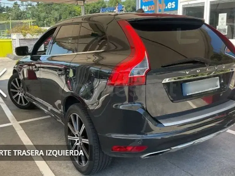Usado Volvo XC60 Summum 181 CV (133 kW) 2014 Negro SUV