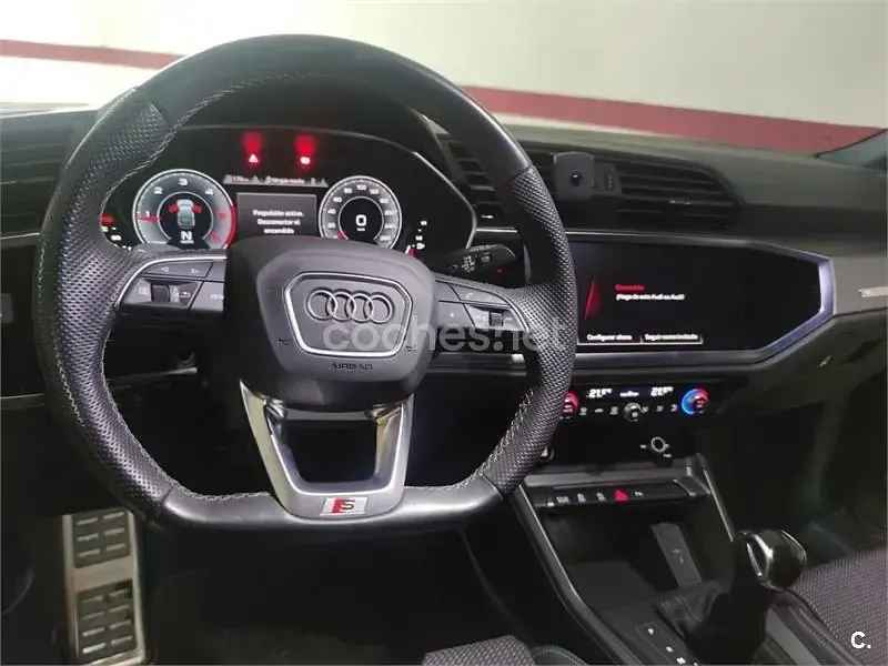 Usado Audi Q3 Sportback 150 CV (110 kW) 2023 Gris / plata SUV