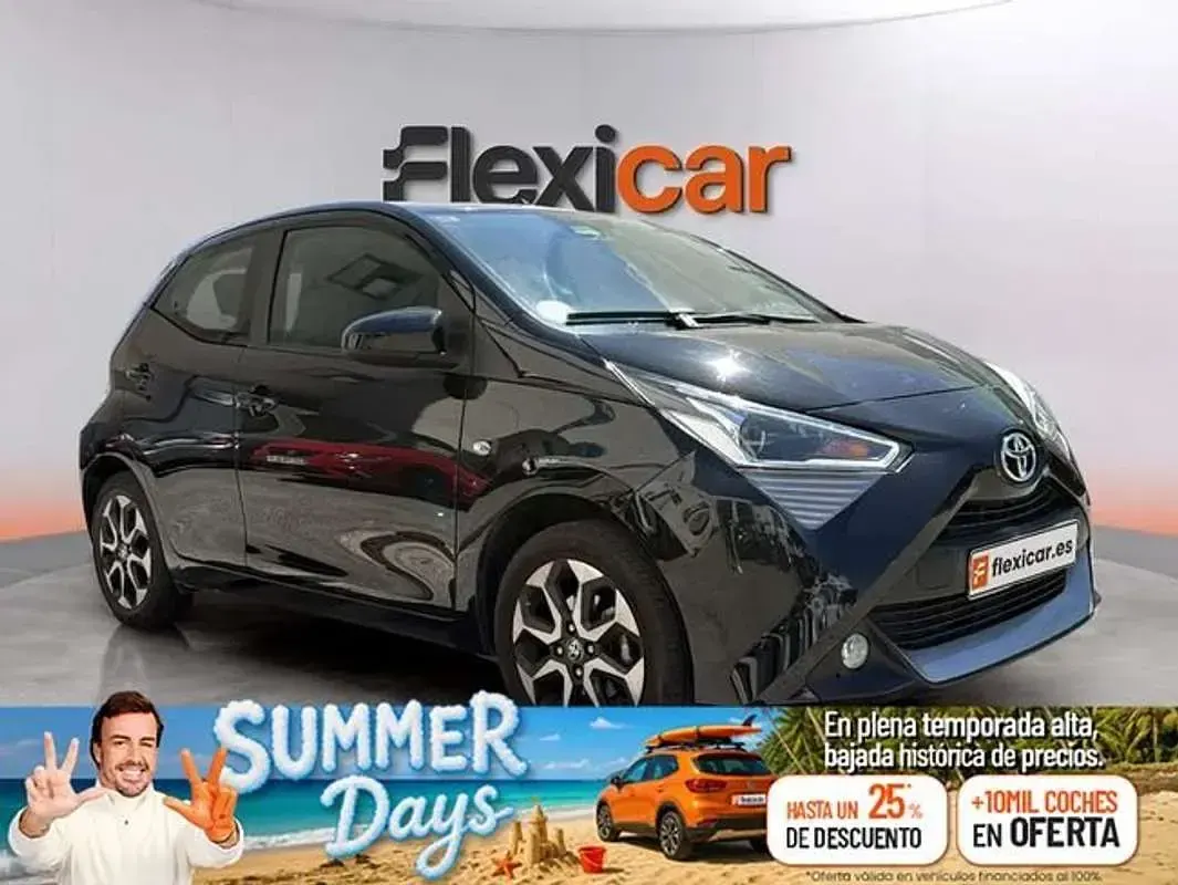Usado Toyota Aygo X-wave 72 CV (52 kW) 2019 Utilitario