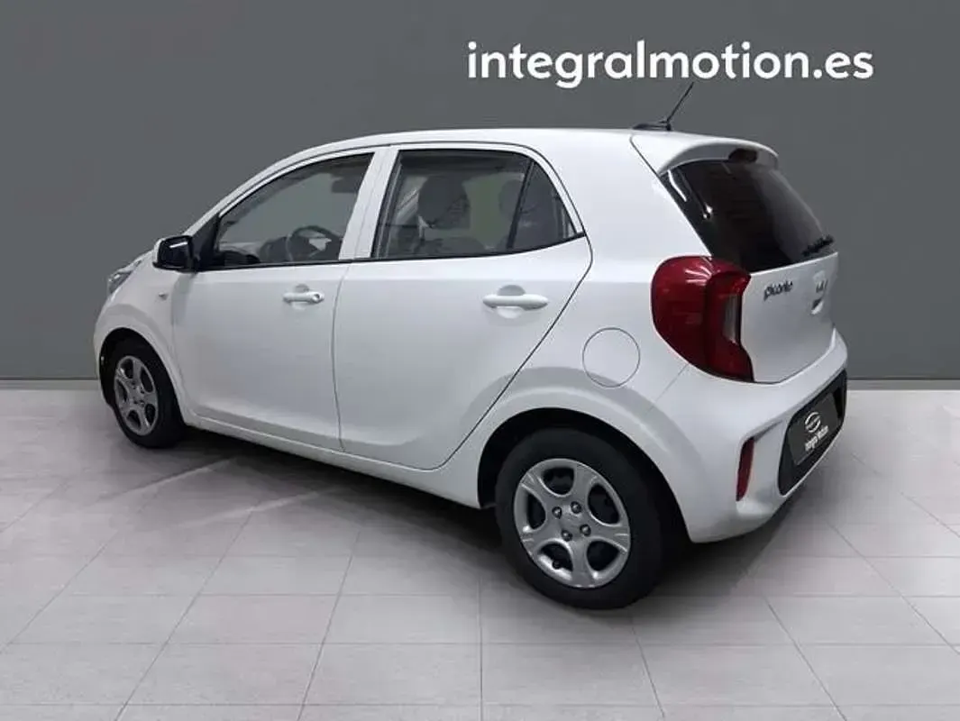 Usado Kia Picanto 67 CV (49 kW) 2022 Blanco Utilitario