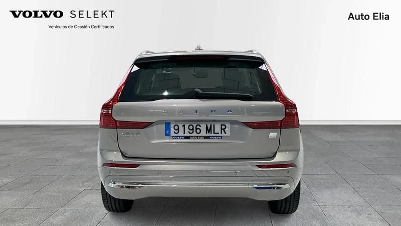 Usado Volvo XC60 Core 350 CV (257 kW) 2023 SUV