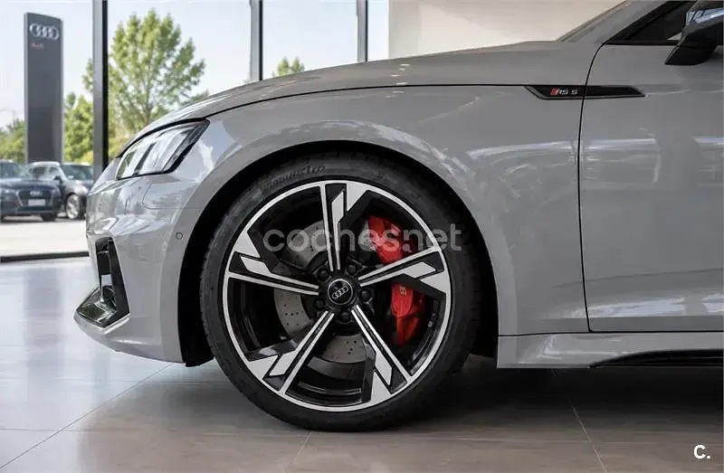 Usado Audi RS5 Sportback 450 CV (330 kW) 2019 Gris / plata Berlina
