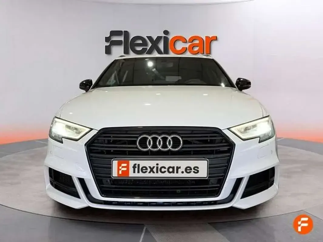 Usado Audi A3 Sportback S-Line 150 CV (110 kW) 2019 Blanco Utilitario