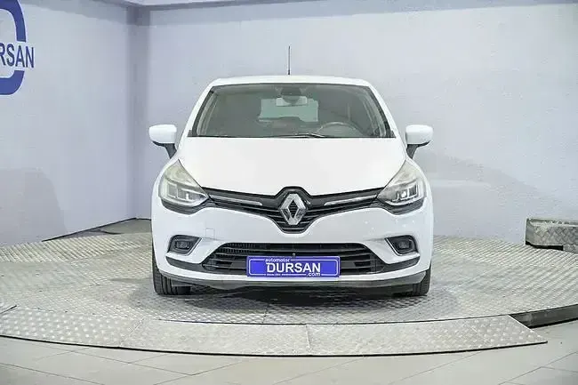 Usado Renault Clio Zen 90 CV (66 kW) 2017 Blanco Utilitario