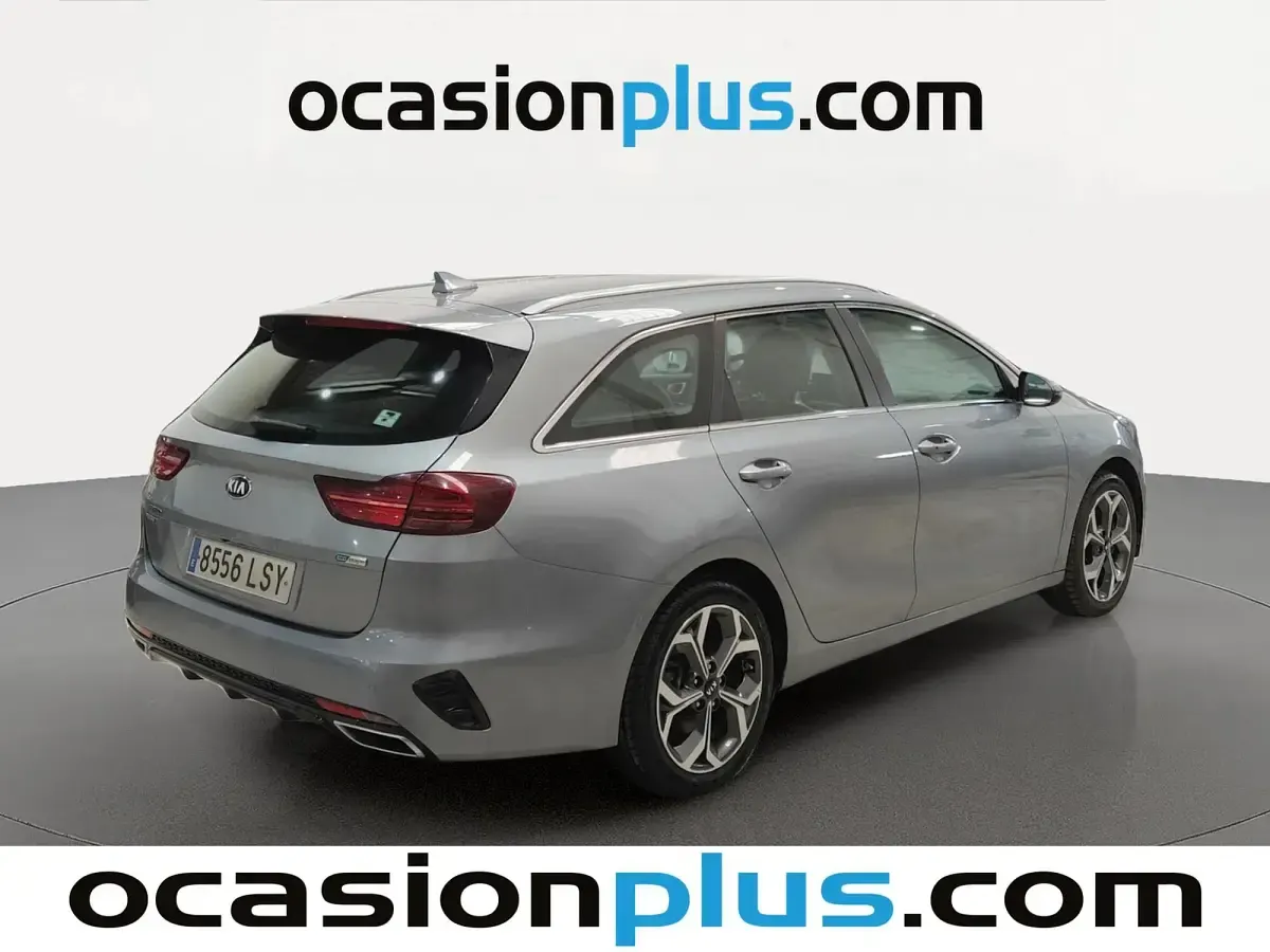 Usado Kia Ceed 141 CV (103 kW) 2021 Gris Utilitario