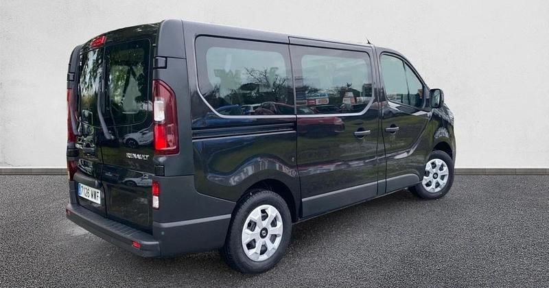 Usado Renault Trafic 150 CV (110 kW) 2024 Monovolumen