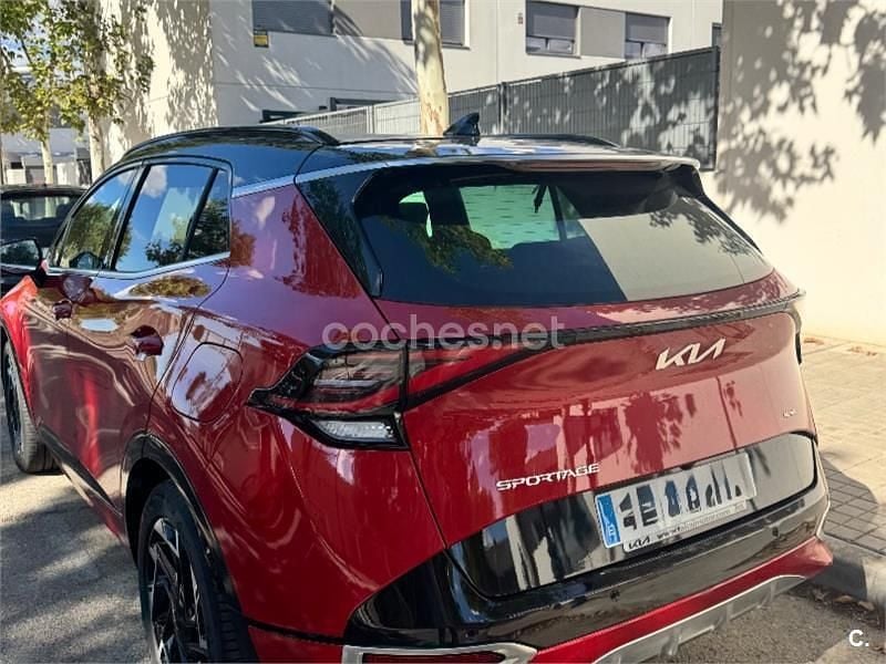 Rojo Usado 2023 Kia Sportage GT-Line SUV | 33.000 € (Un poco caro) - Imagen 1/4