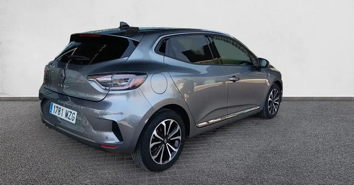 Usado Renault Clio Techno 100 CV (73 kW) 2025 Utilitario