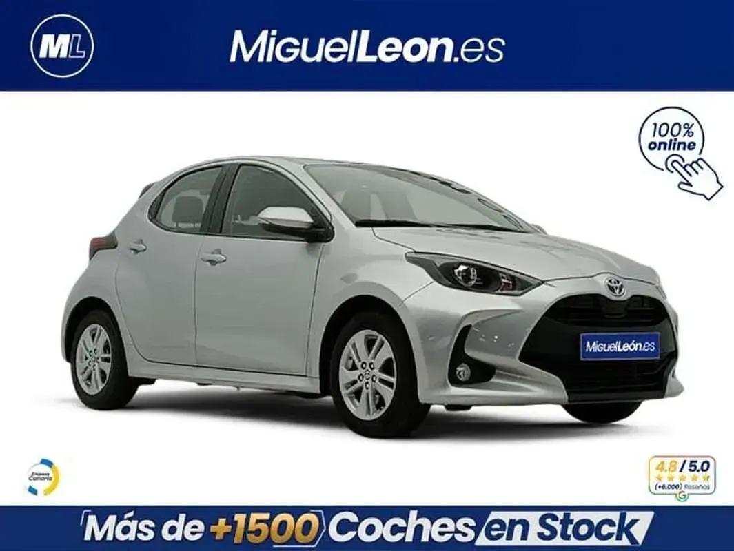 Usado Toyota Yaris Active 99 CV (72 kW) 2024 Gris Utilitario