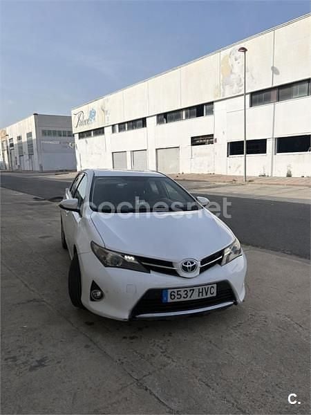 Brugt Toyota Auris Active 90 HK (66 kW) 2013 Hvid Sedan