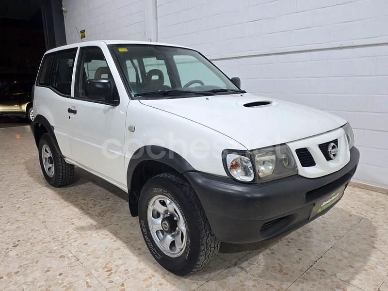 Blanco Usado 2001 Nissan Terrano Comfort SUV | 7500 € (Super precio) - Imagen 1/4