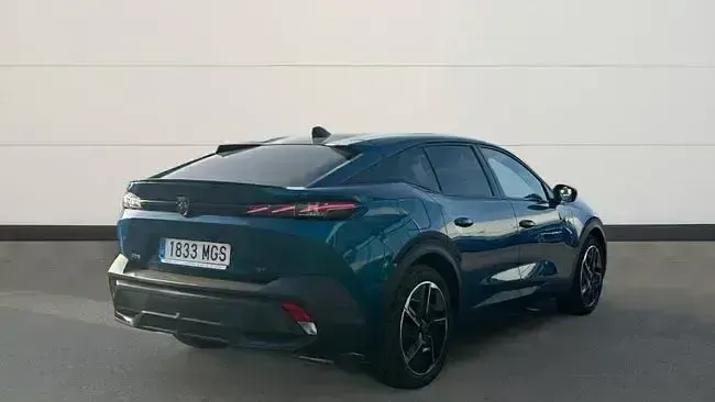 Usado Peugeot 408 GT 130 CV (95 kW) 2023 Azul SUV