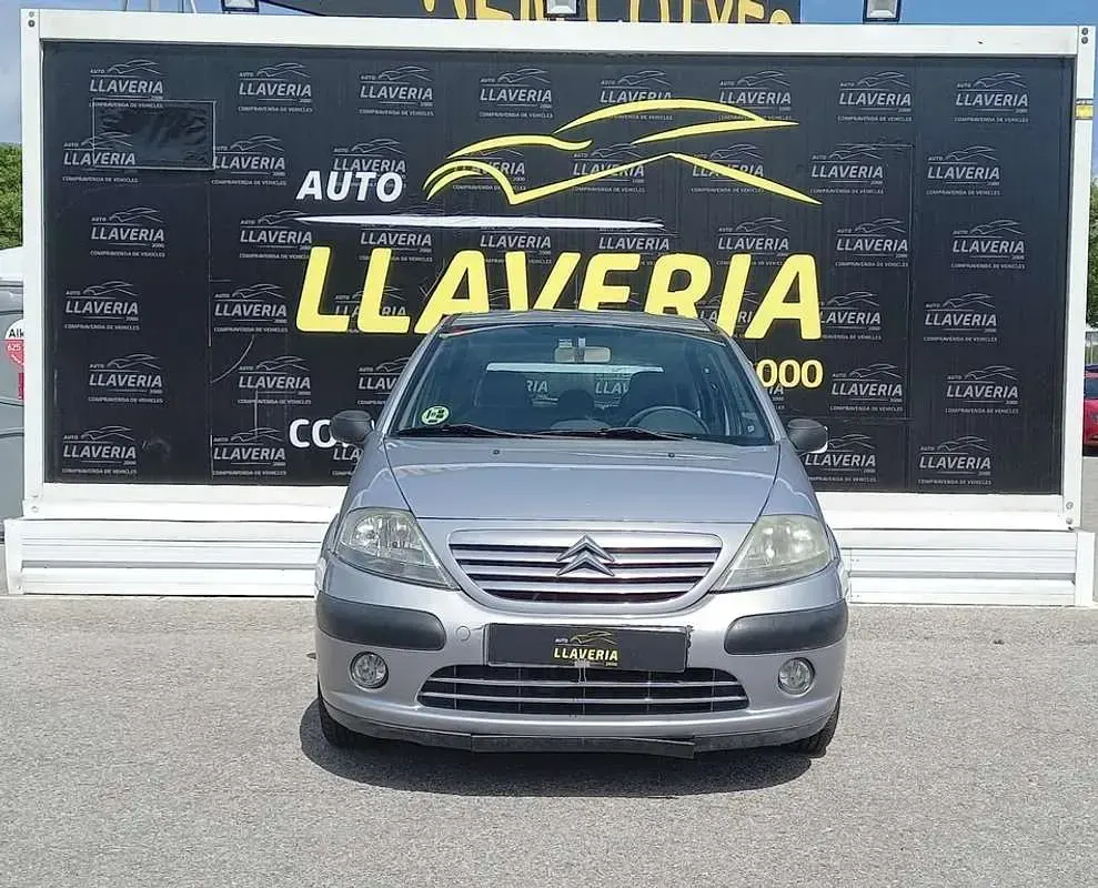 Usado Citroën C3 61 CV (44 kW) 2003 Gris Utilitario