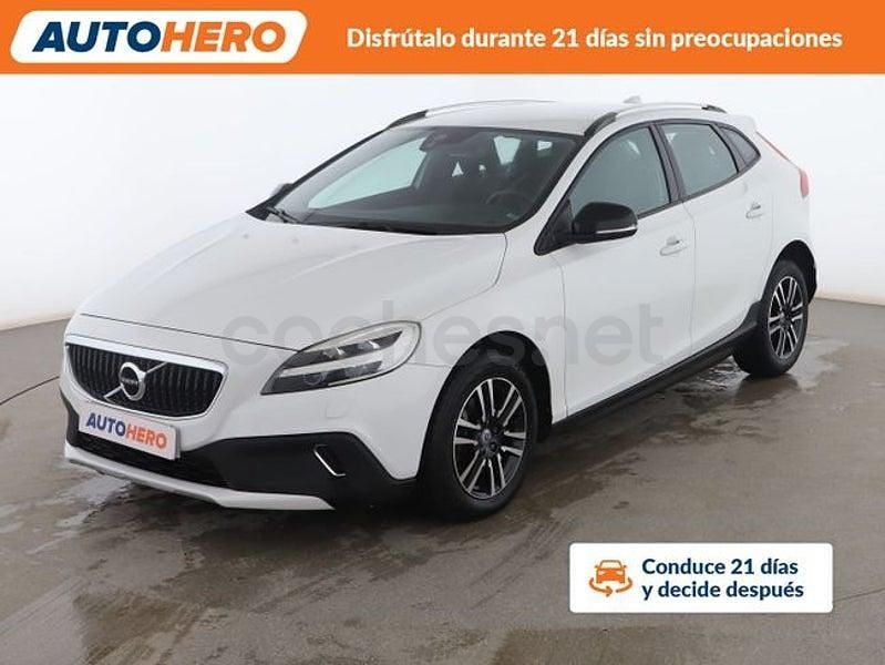 Blanco Usado 2018 Volvo V40 CC Plus Familiar | 14.299 € (Buen precio) - Imagen 1/3