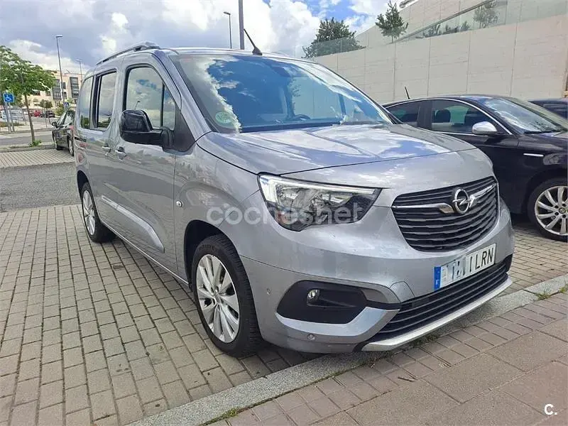 Usado Opel Combo Life Elegance 131 HP (96 kW) 2021 Cinzento Monovolume