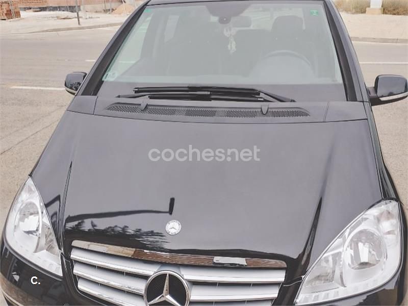 Negro Usado 2011 Mercedes A180 Avantgarde Monovolumen | 5990 € (Precio justo) - Imagen 1/4