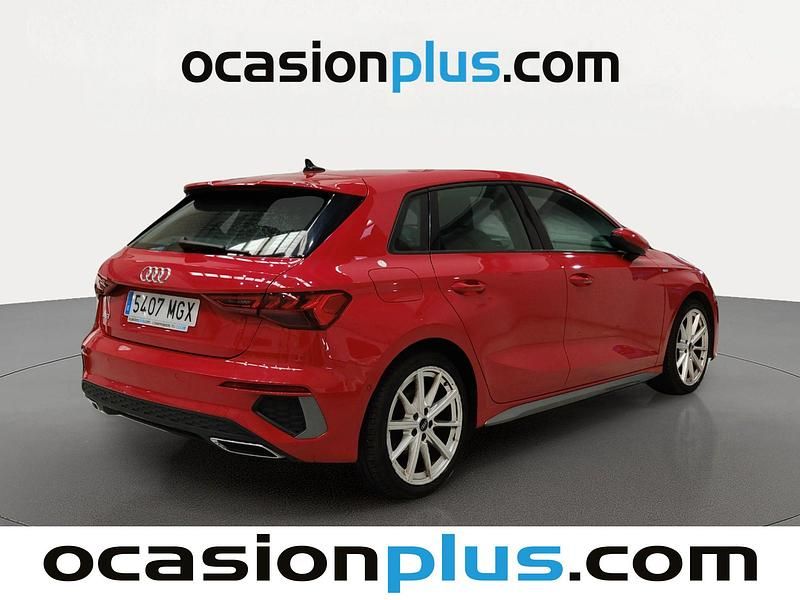 Usado Audi A3 Sportback S-Line 150 CV (110 kW) 2023 Rojo Utilitario