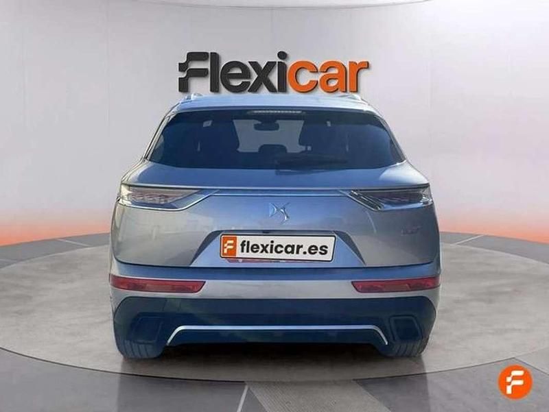 Usado DS Automobiles DS7 Crossback Chic 177 CV (130 kW) 2021 Gris SUV