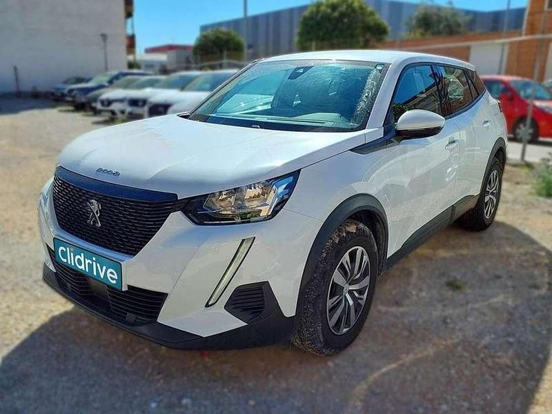 Usado Peugeot 2008 Active 110 CV (80 kW) 2021 Blanco SUV