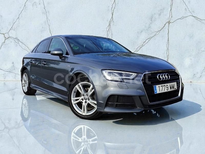 Gris / plata Usado 2018 Audi A3 S-Line Berlina | 12.899 € (Super precio) - Imagen 1/4