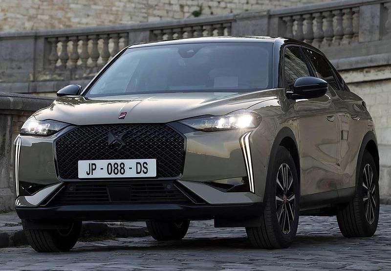 Usado DS Automobiles DS3 Crossback Bastille 131 CV (96 kW) 2023 Gris SUV