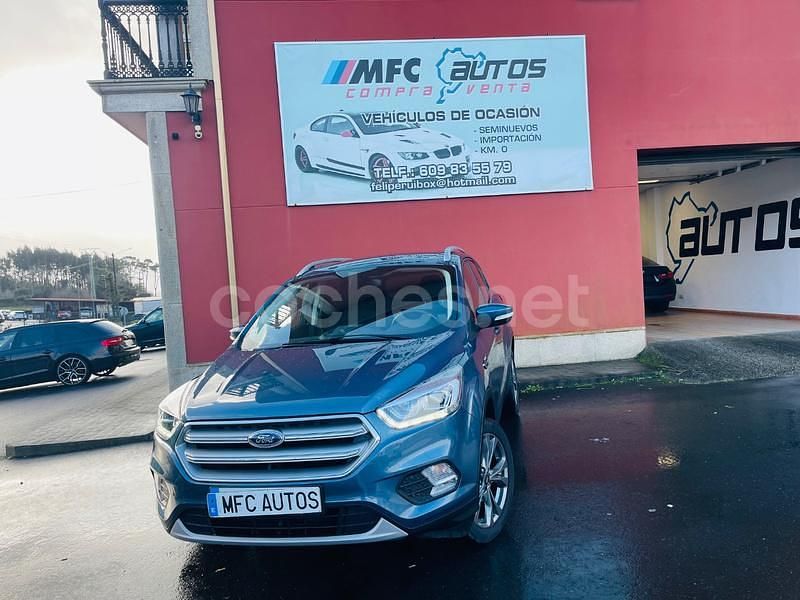 Usado Ford Kuga Trend 120 CV (88 kW) 2020 Azul SUV