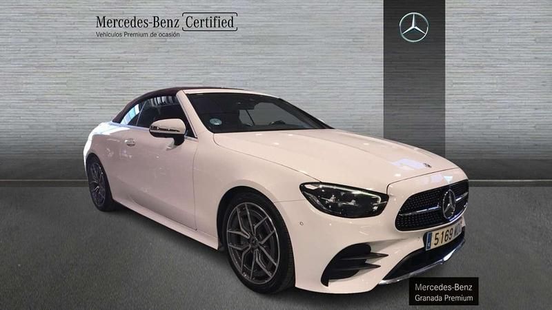 Usado Mercedes E220 AMG line 194 CV (142 kW) 2022 Blanco Descapotable