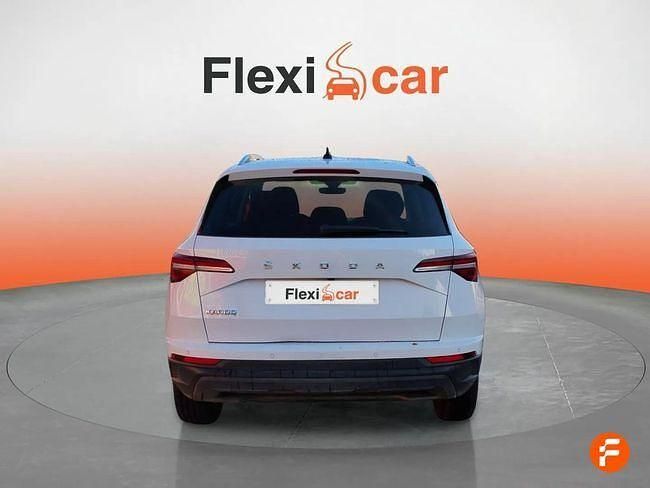 Usado Skoda Karoq Ambition 115 CV (84 kW) 2022 Blanco SUV