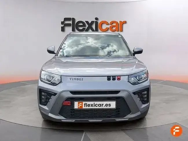 Usado SsangYong Tivoli Limited 135 CV (99 kW) 2024 Gris
