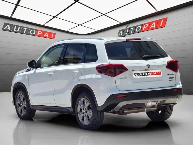 Usado Suzuki Vitara GLX 116 CV (85 kW) 2022 Blanco SUV