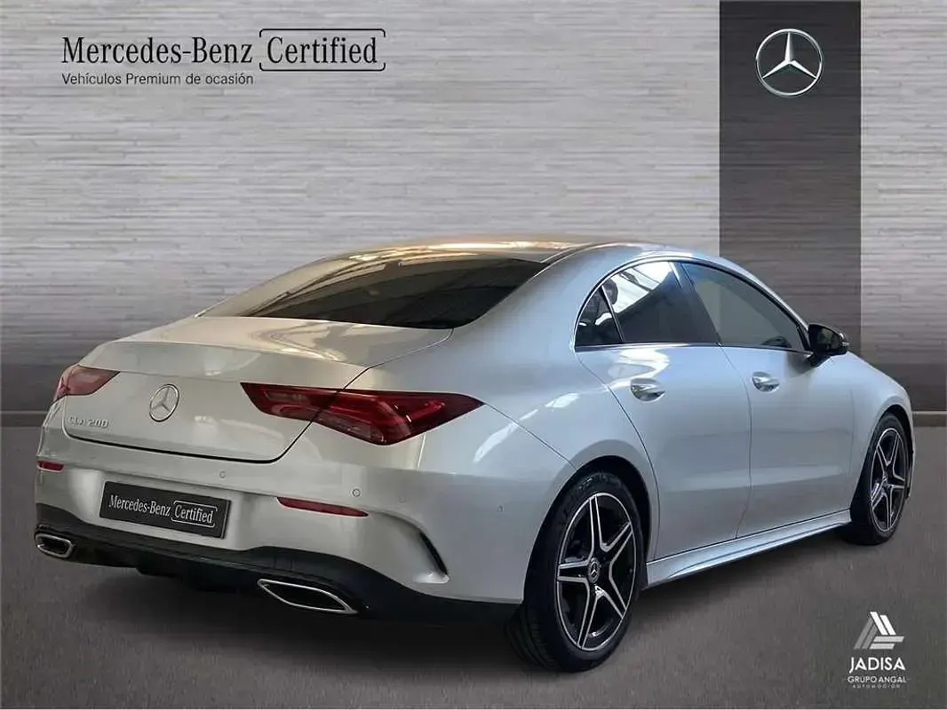 Usado Mercedes CLA200 163 CV (119 kW) 2025 Berlina