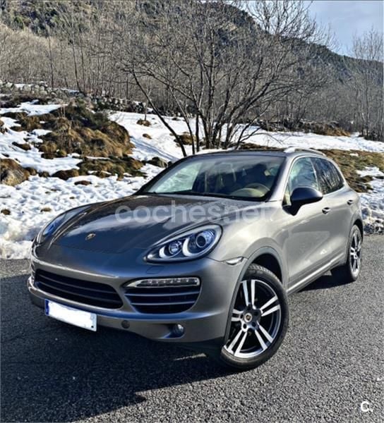 Usado Porsche Cayenne 240 CV (176 kW) 2011 Gris / plata SUV
