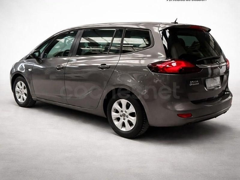 Usado Opel Zafira Tourer Expression 120 CV (88 kW) 2015 Gris / plata Monovolumen