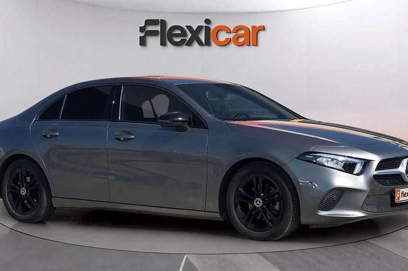 Gris Usado 2019 Mercedes A180 Berlina | 21.490 € (Precio justo) - Imagen 1/4