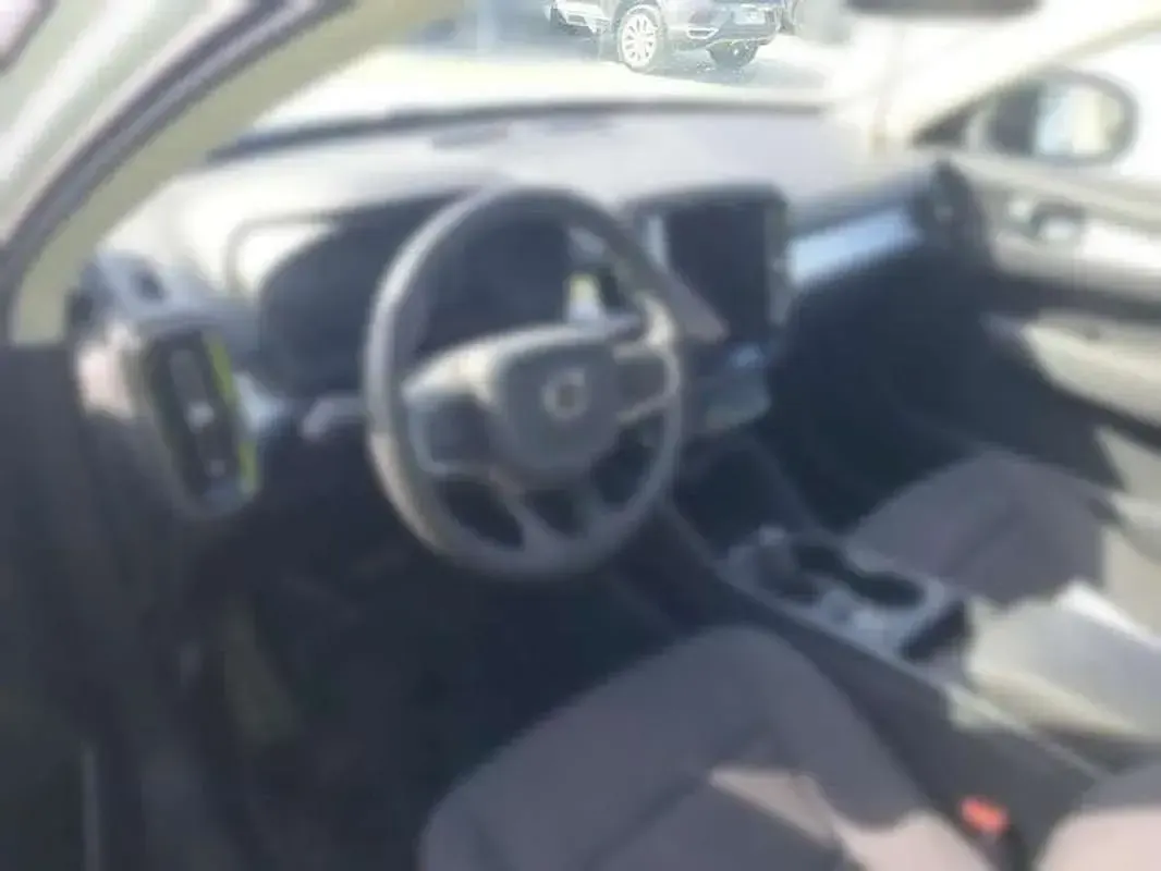 Usado Volvo XC40 R-Design 211 CV (155 kW) 2021 Blanco SUV