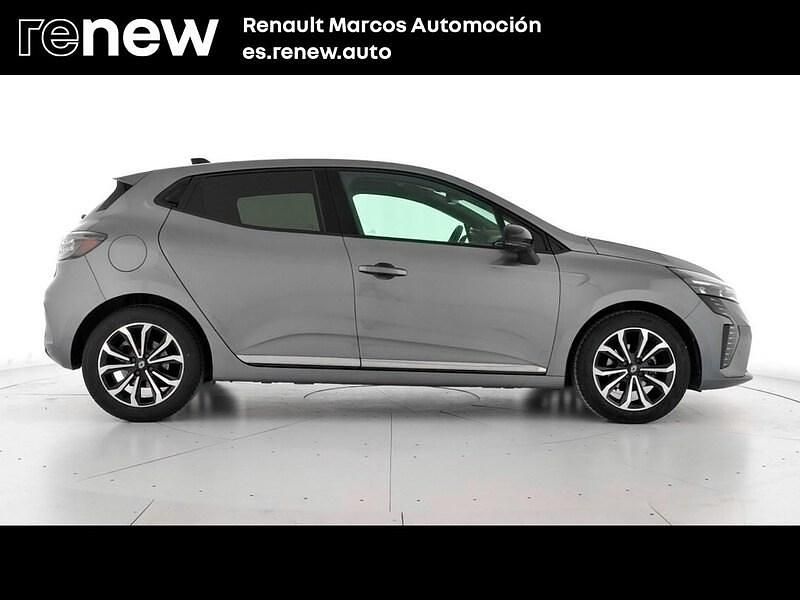 Usado Renault Clio V Techno 100 CV (73 kW) 2025 Gris Berlina