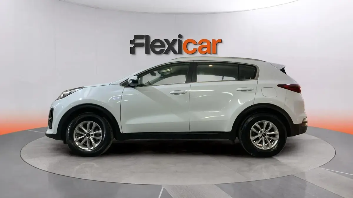 Usado Kia Sportage Plus 115 CV (84 kW) 2020 Blanco SUV