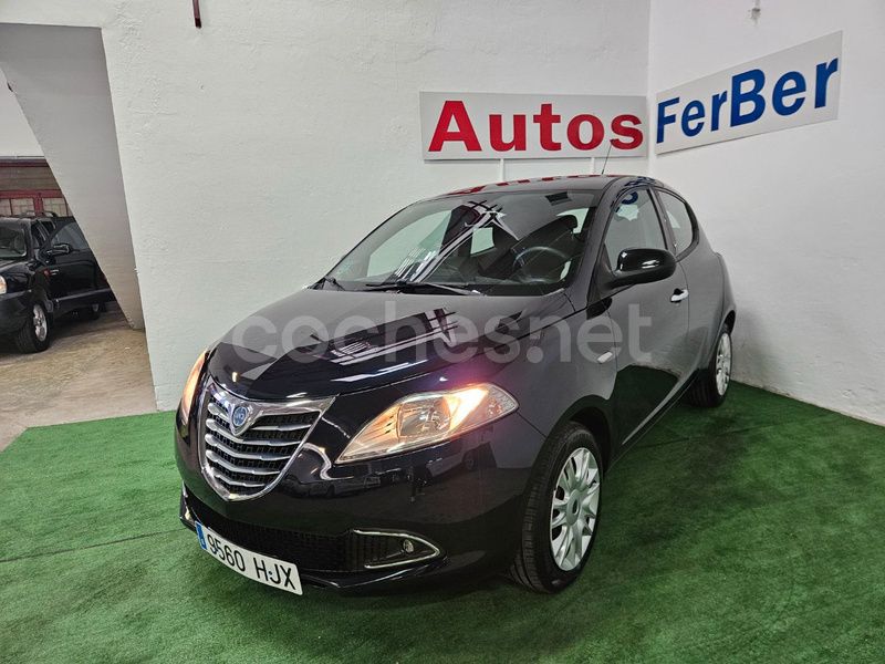 Azul Usado 2014 Lancia Ypsilon Utilitario | 5900 € (Precio justo) - Imagen 1/4