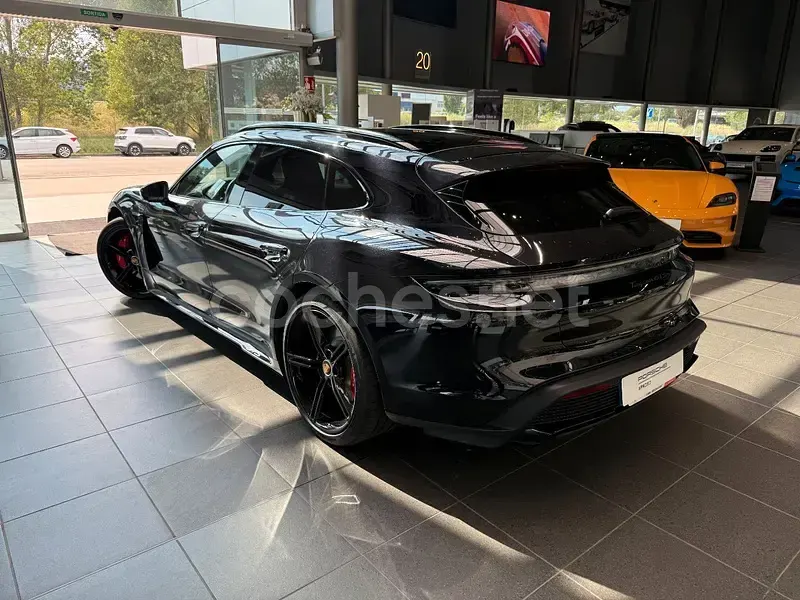 Usado Porsche Taycan GTS Sport Turismo Sport Turismo 22 kW (30 CV) 2022 Eléctrico Familiar