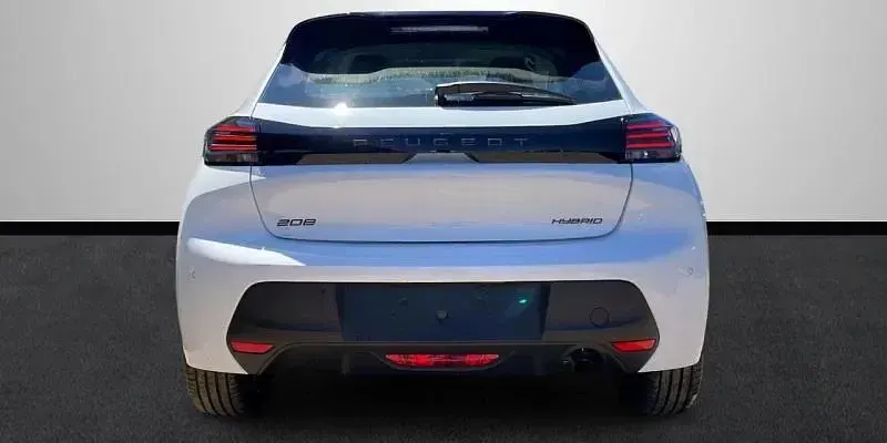 Usado Peugeot 208 Active 131 CV (96 kW) 2024 Gris Utilitario