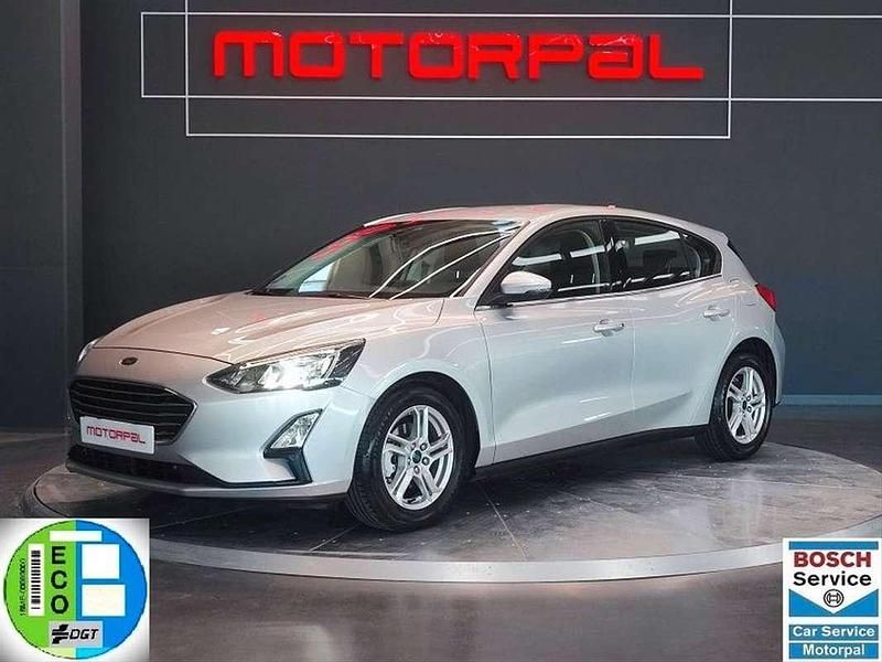 Gris / plata Usado 2022 Ford Focus ST-Line Berlina | 15.990 € (Super precio) - Imagen 1/4