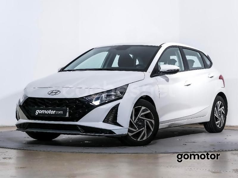 Blanco Usado 2024 Hyundai i20 Berlina | 16.990 € (Precio justo) - Imagen 1/4