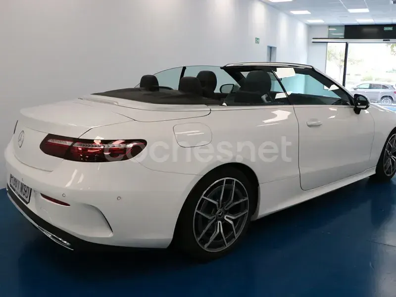 Usado Mercedes E220 194 CV (142 kW) 2022 Blanco Descapotable
