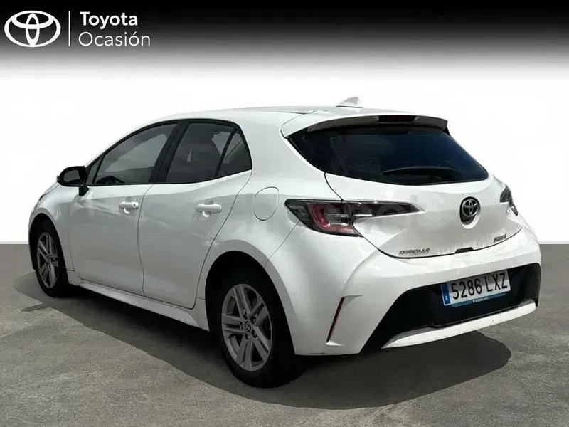 Usado Toyota Corolla Active 122 CV (89 kW) 2022 Blanco Berlina