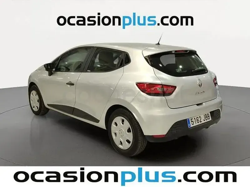 Usado Renault Clio IV Business 75 CV (55 kW) 2014 Gris / plata Berlina
